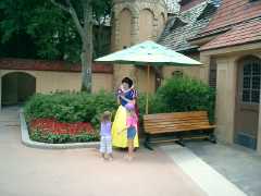 Snow White Click to display the image.