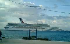 Ships in the harbor at Grand Caymen. Click to display the image.